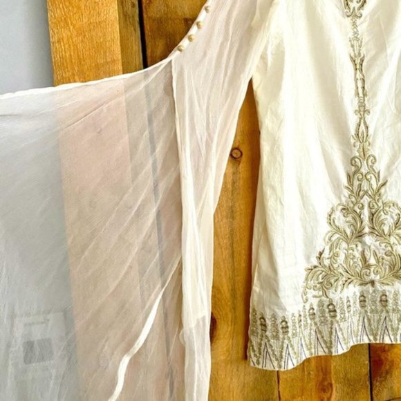 Elegant Blouse / Tunic - Small - Picture 2 of 7